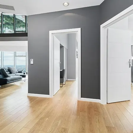 Sky Tower Apartments - 37Th Floor Apartment *